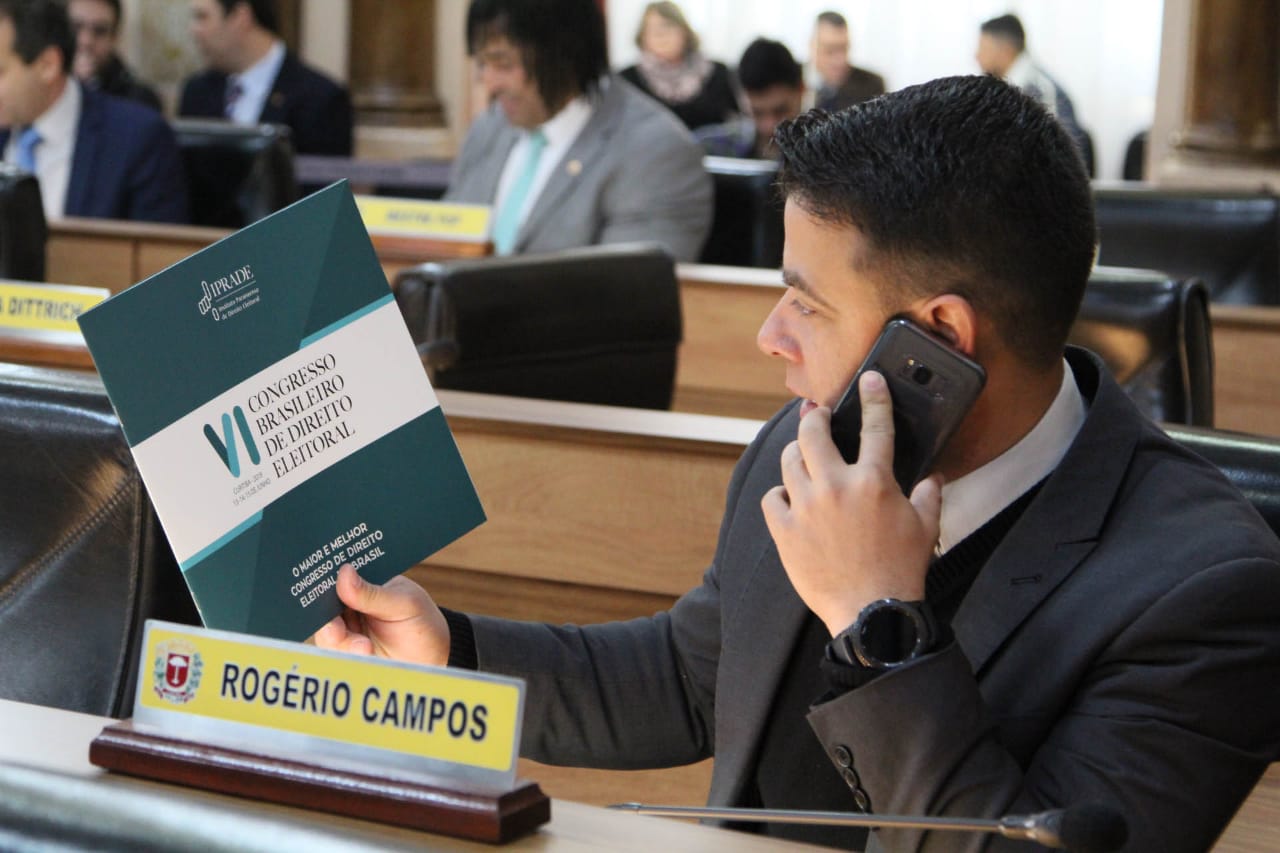 IPRADE divulga VI CBDE na Câmara Municipal de Curitiba